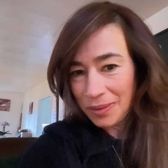 Meet your Posher, Evalani - Picture 1 of 1